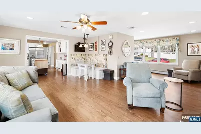 50 Hilltop Terrace, Bloomingdale, NJ 07403 - Photo 4