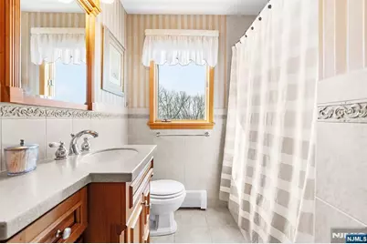 50 Hilltop Terrace, Bloomingdale, NJ 07403 - Photo 26