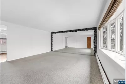 38 Washington Avenue 2 #2, Rutherford, NJ 07070 - Photo 2