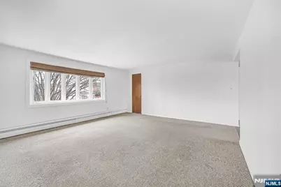 38 Washington Avenue 2 #2, Rutherford, NJ 07070 - Photo 4