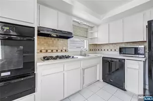 38 Washington Ave 2, Rutherford, NJ 07070 - Photo 8