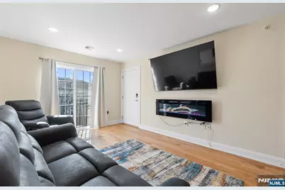 337 13th Avenue, Newark, NJ 07103 - Photo 22