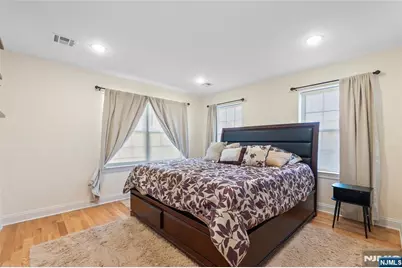 337 13th Avenue, Newark, NJ 07103 - Photo 24