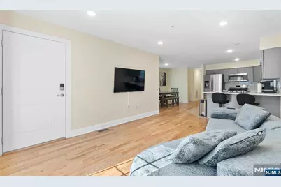 337 13th Avenue, Newark, NJ 07103 - Photo 4