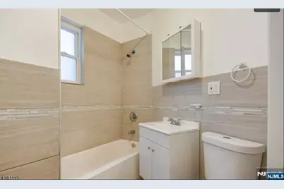 1 State Street 2A #2a, Hackensack, NJ 07601 - Photo 2