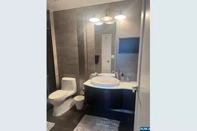 1265 15th Street 17A #17A, Fort Lee, NJ 07024 - Photo 8