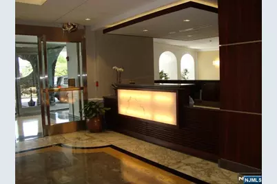 2100 Linwood Avenue 2G #2G, Fort Lee, NJ 07024 - Photo 4