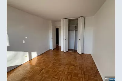 2100 Linwood Avenue 2G #2G, Fort Lee, NJ 07024 - Photo 22