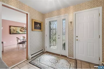 20 Romopock Court, Mahwah, NJ 07430 - Photo 2