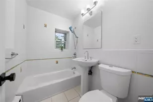 1565 Center Ave 3D, Fort Lee, NJ 07024 - Photo 20