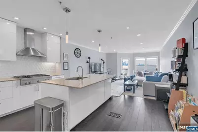 314 The Promenade, Edgewater, NJ 07020 - Photo 4