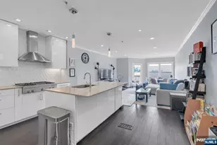 314 The Promenade, Edgewater, NJ 07020 - Photo 4