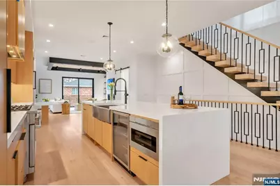 1047 Anderson Avenue B #B, Fort Lee, NJ 07024 - Photo 12