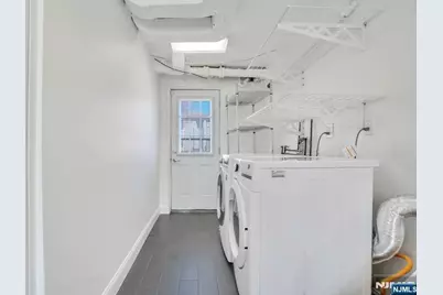 687 Lancaster Road, Ridgefield, NJ 07657 - Photo 20