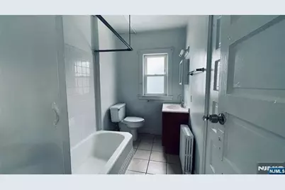 152 Linwood Avenue, Bogota, NJ 07603 - Photo 6