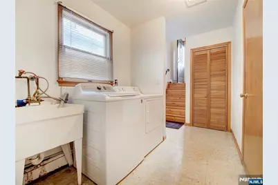 16 Oldis Street, Rochelle Park Township, NJ 07662 - Photo 16