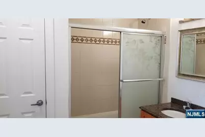 411 E Brinkerhoff Avenue 102 #102, Palisades Park, NJ 07650 - Photo 14
