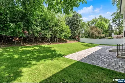 452 Oregon Street, Paramus, NJ 07652 - Photo 48