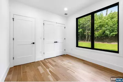 452 Oregon Street, Paramus, NJ 07652 - Photo 8