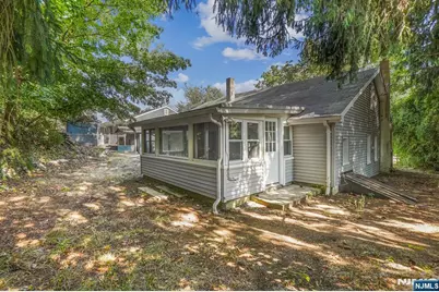 34 Oak Street, Bloomingdale, NJ 07403 - Photo 18