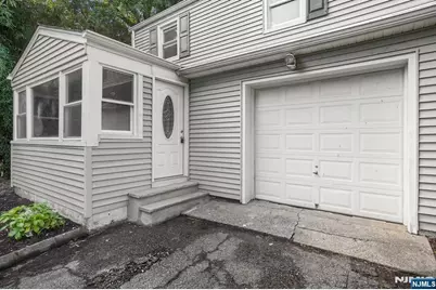 34 Oak Street, Bloomingdale, NJ 07403 - Photo 2