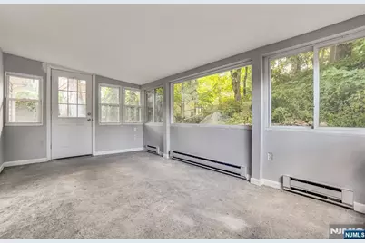 34 Oak Street, Bloomingdale, NJ 07403 - Photo 14