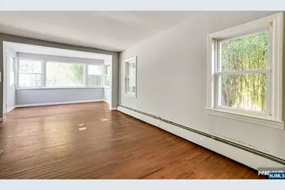 34 Oak Street, Bloomingdale, NJ 07403 - Photo 8