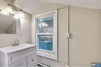 34 Oak Street, Bloomingdale, NJ 07403 - Photo 16