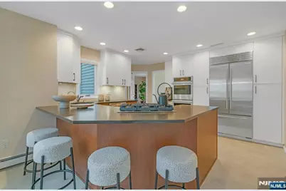 435 Morningside Road, Ridgewood, NJ 07450 - Photo 14