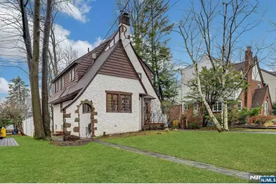 300 Churchill Road, Teaneck Township, NJ 07666 - Photo 2