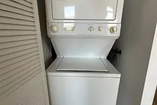 200 Grand Cove Way 5M, Edgewater, NJ 07020 - Photo 16