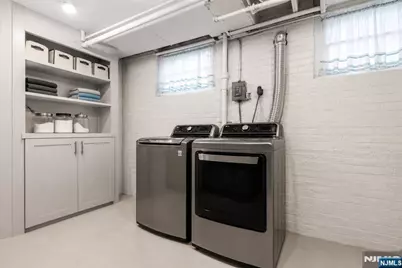 384 Anderson Street, Hackensack, NJ 07601 - Photo 24