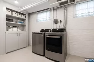 384 Anderson St, Hackensack, NJ 07601 - Photo 24