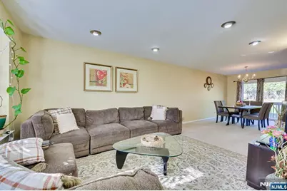 1704 Deerfield Drive 1704 #1704, Edison, NJ 08820 - Photo 12