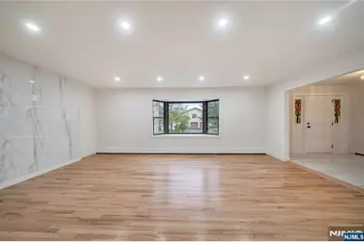 468 Morse Avenue, Ridgefield, NJ 07657 - Photo 4