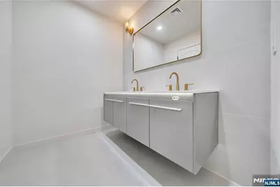 468 Morse Avenue, Ridgefield, NJ 07657 - Photo 22