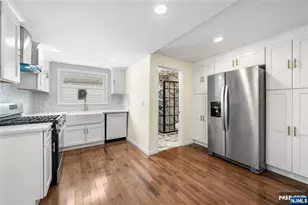 20 Ella St, Bloomingdale, NJ 07403 - Photo 6