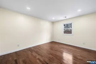 20 Ella St, Bloomingdale, NJ 07403 - Photo 14