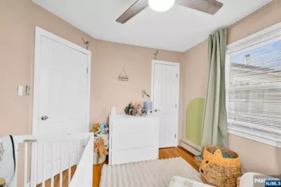 8-27 Oak Street, Fair Lawn, NJ 07410 - Photo 20