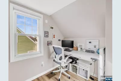 8-27 Oak Street, Fair Lawn, NJ 07410 - Photo 22