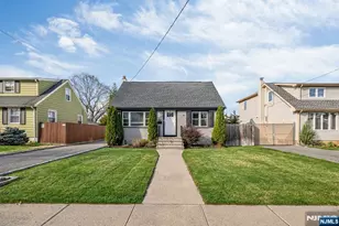 8-27 Oak St, Fair Lawn, NJ 07410 - Photo 1