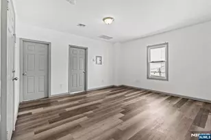 143 Valley Road 2L, Montclair, NJ 07042 - Photo 4