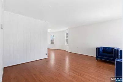 117 Overpeck Avenue, Ridgefield Park, NJ 07660 - Photo 12