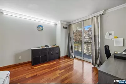 1055 River Road 302 #302, Edgewater, NJ 07020 - Photo 10