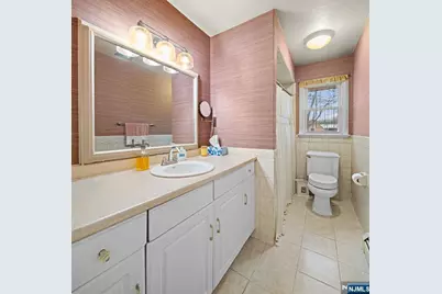 282 Nottingham Road, Ramsey, NJ 07446 - Photo 8