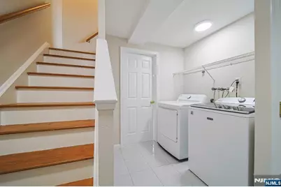 2432 3rd Street B #B, Fort Lee, NJ 07024 - Photo 38