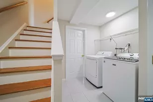 2432 3rd Street B, Fort Lee, NJ 07024 - Photo 38