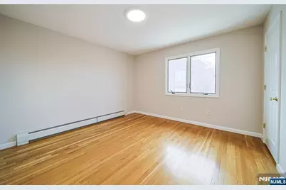 2432 3rd Street B #B, Fort Lee, NJ 07024 - Photo 32