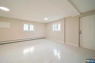 2432 3rd Street B, Fort Lee, NJ 07024 - Photo 34