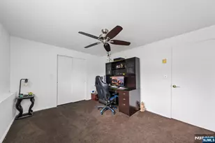 2 Caryn Pl, Fairfield, NJ 07004 - Photo 30